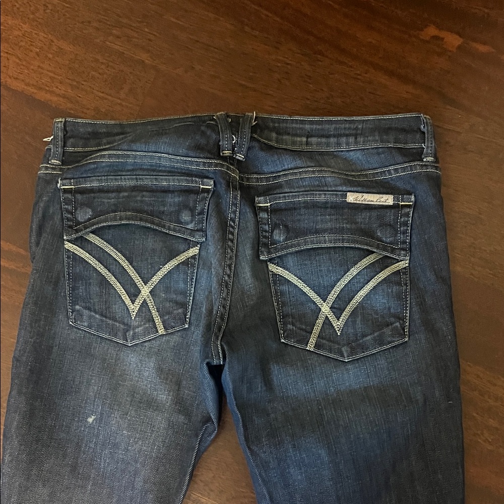 Women's Blue Flared Jeans - Picture 3 of 3